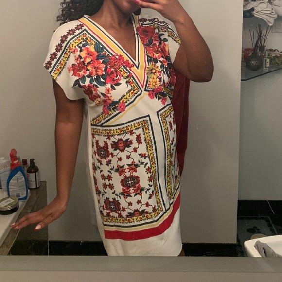 Floral print, Zara dress - Picture 2 of 6